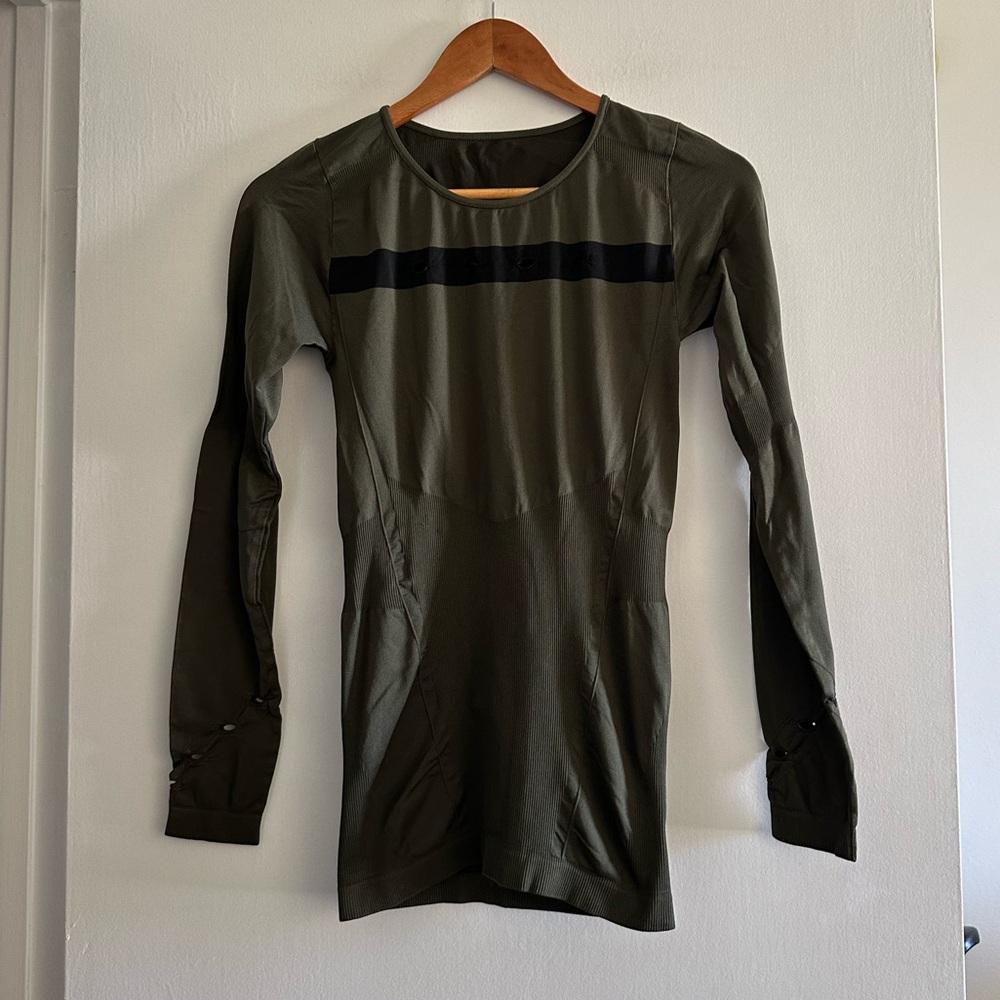 Alala Green/Black Seamless Cut Out Stretchy Athletic Long Sleeve Top Size Small - Picture 1 of 7